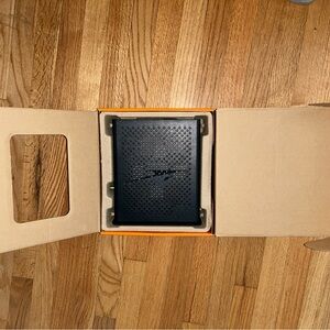 ARRIS Cable Modem with Power Adapter